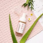 Gesichtsreinigung gegen Unreinheiten. Natürlich, Bio und Vegan. Mit Aloe Vera und Kamille – Feuchtigkeitsspendend